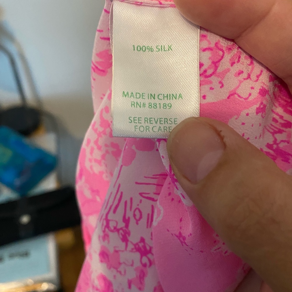 Lilly Pulitzer Pixie Top. Silk, Size Small. Silk. - image 4